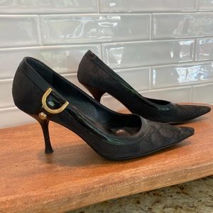 Vintage Gucci heals from the last year Tom Ford designed for Gucci 🌸Authentic🌸